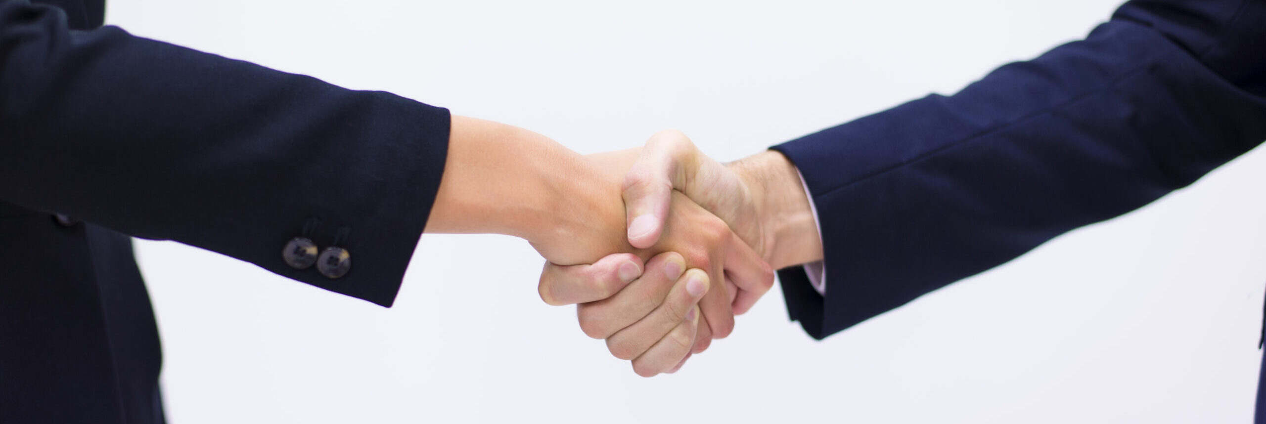 people-shaking-hands